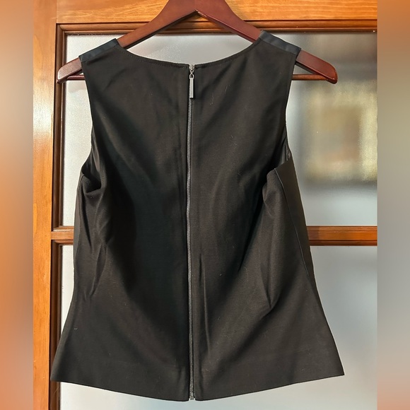 Black vest - Picture 2 of 2